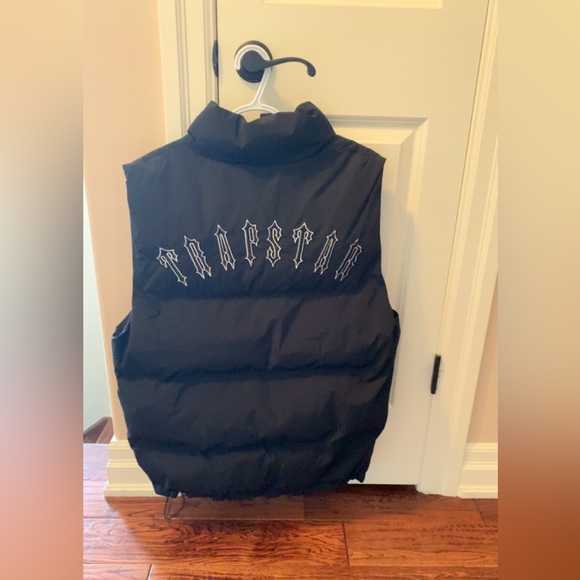 Trapstar Irongate T Badge Gilet Black - Picture 3 of 3